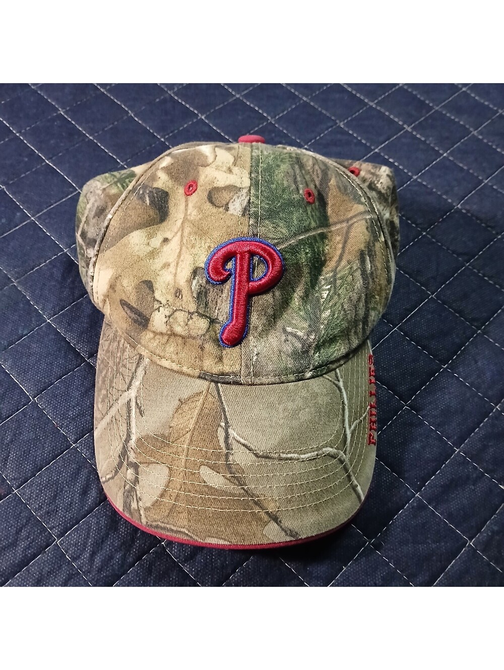 '47 Brand Phillies camouflage baseball cap red brim fitted 5.5